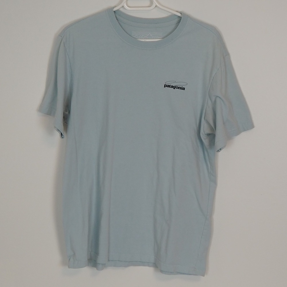 Patagonia Men's Fitz Roy Trout‎ Tshirt Size Medium Organic Cotton Fishing Blue